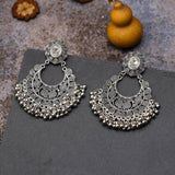 Exaggerated Palace Style Alloy Fan-shaped Earrings Jewelry Niche Design Sense Travel Photo Gift Earrings