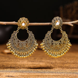 Exaggerated Palace Style Alloy Fan-shaped Earrings Jewelry Niche Design Sense Travel Photo Gift Earrings